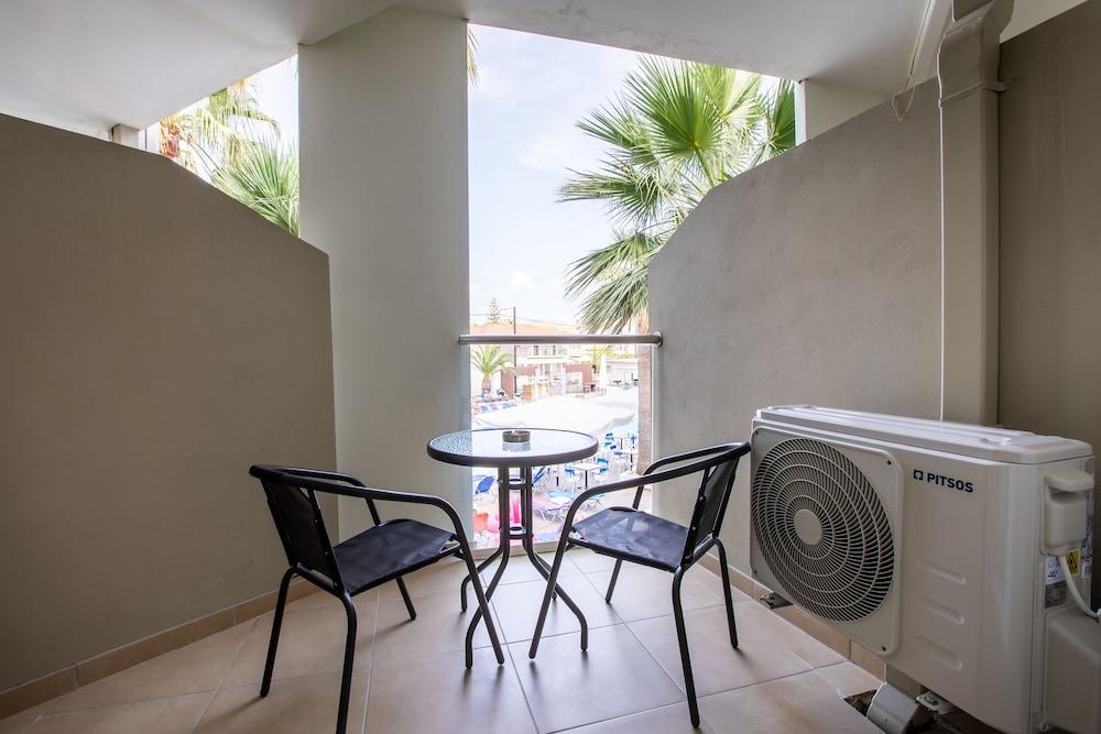 White Olive Premium Cameo Otel Zakintos Dış mekan fotoğraf